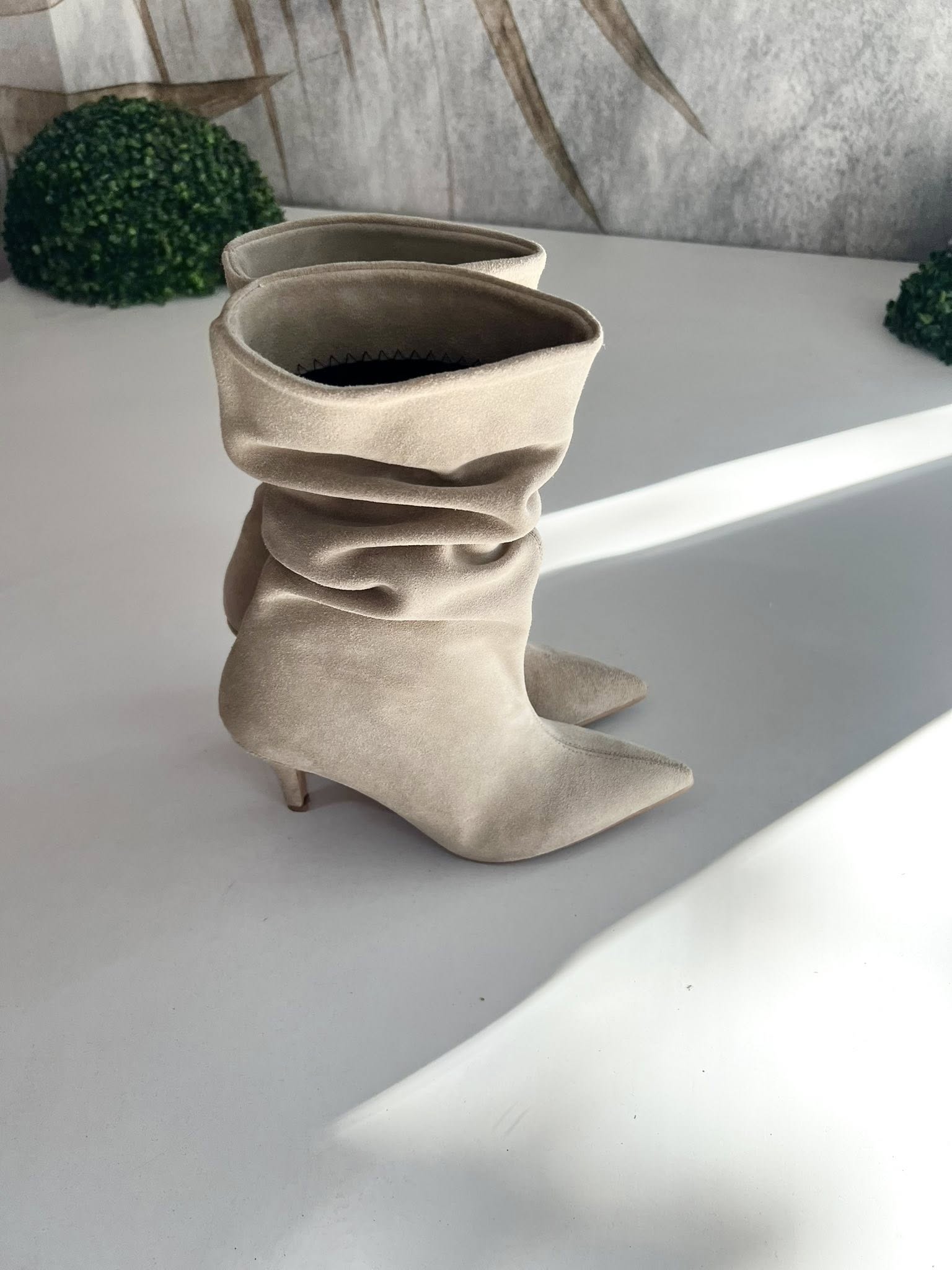 Čizme kratke štikla 01 - Bež (37-39) - Image 3