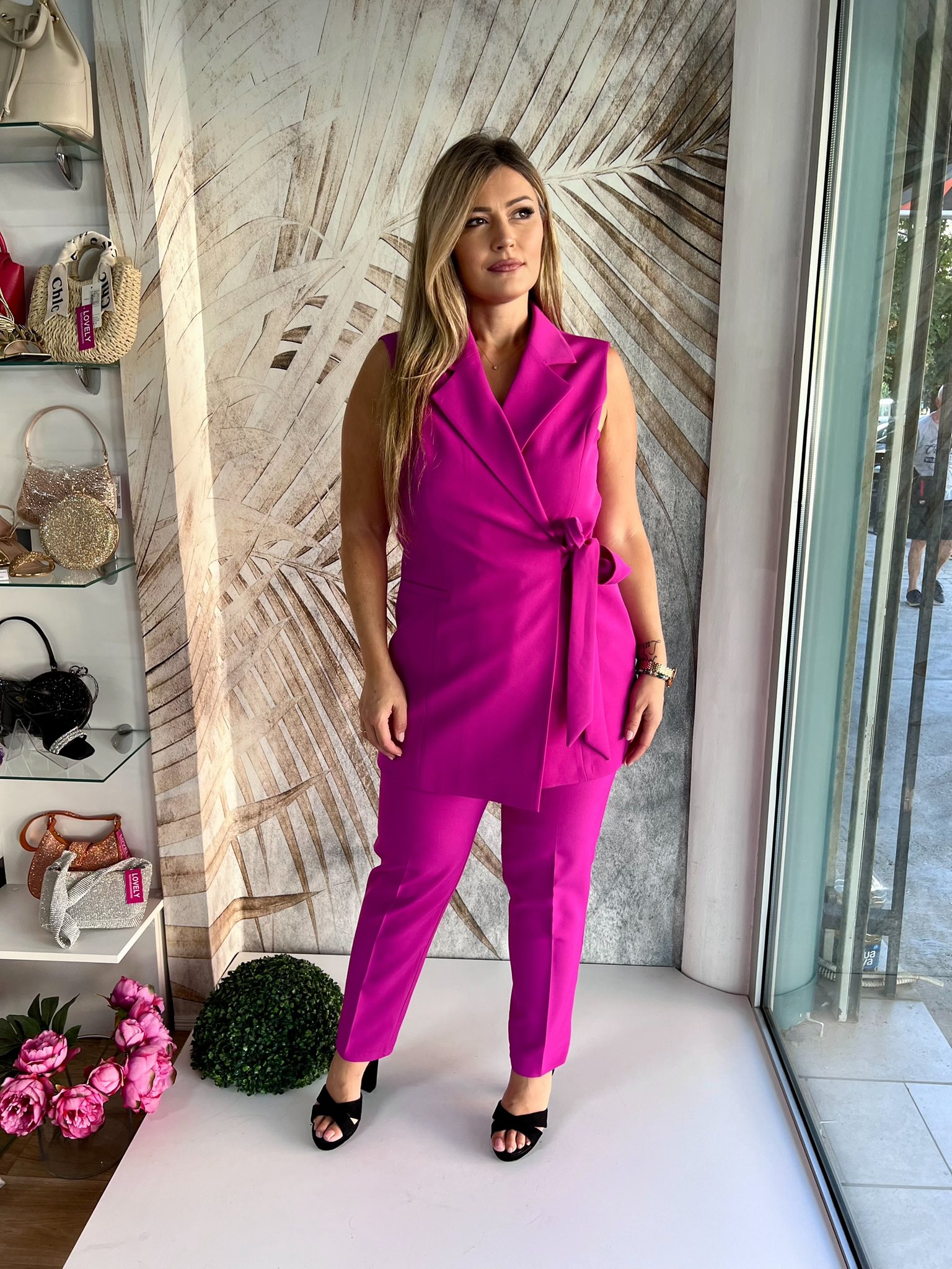 Komplet PLUS SIZE 06 - Prsluk i pantalone, ciklama (44)