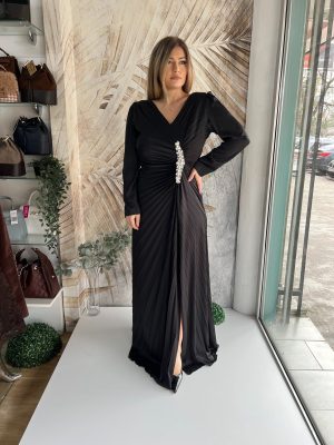 Duga crna haljina PLUS SIZE plise sa naglašenim strukom