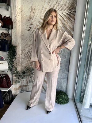 Žensko odelo PLUS SIZE sa zlatnim dugmićima