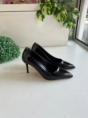 Crne lakovane cipele na udobnu štiklu (model 02)