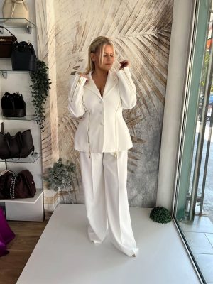 Žensko odelo PLUS SIZE ultra strukirano, zip belo