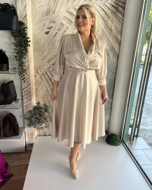 Haljina PLUS SIZE midi od satena sa kragicom, bež