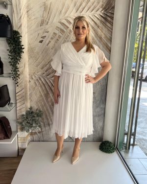 Haljina PLUS SIZE lepršava bela sa kratkim rukavima