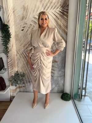 Midi haljina plus size, uska nabrana sa 3/4 rukavima, bež