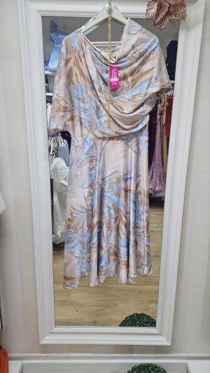 Midi haljina plus size, lepršava od satena asimetričnog kroja